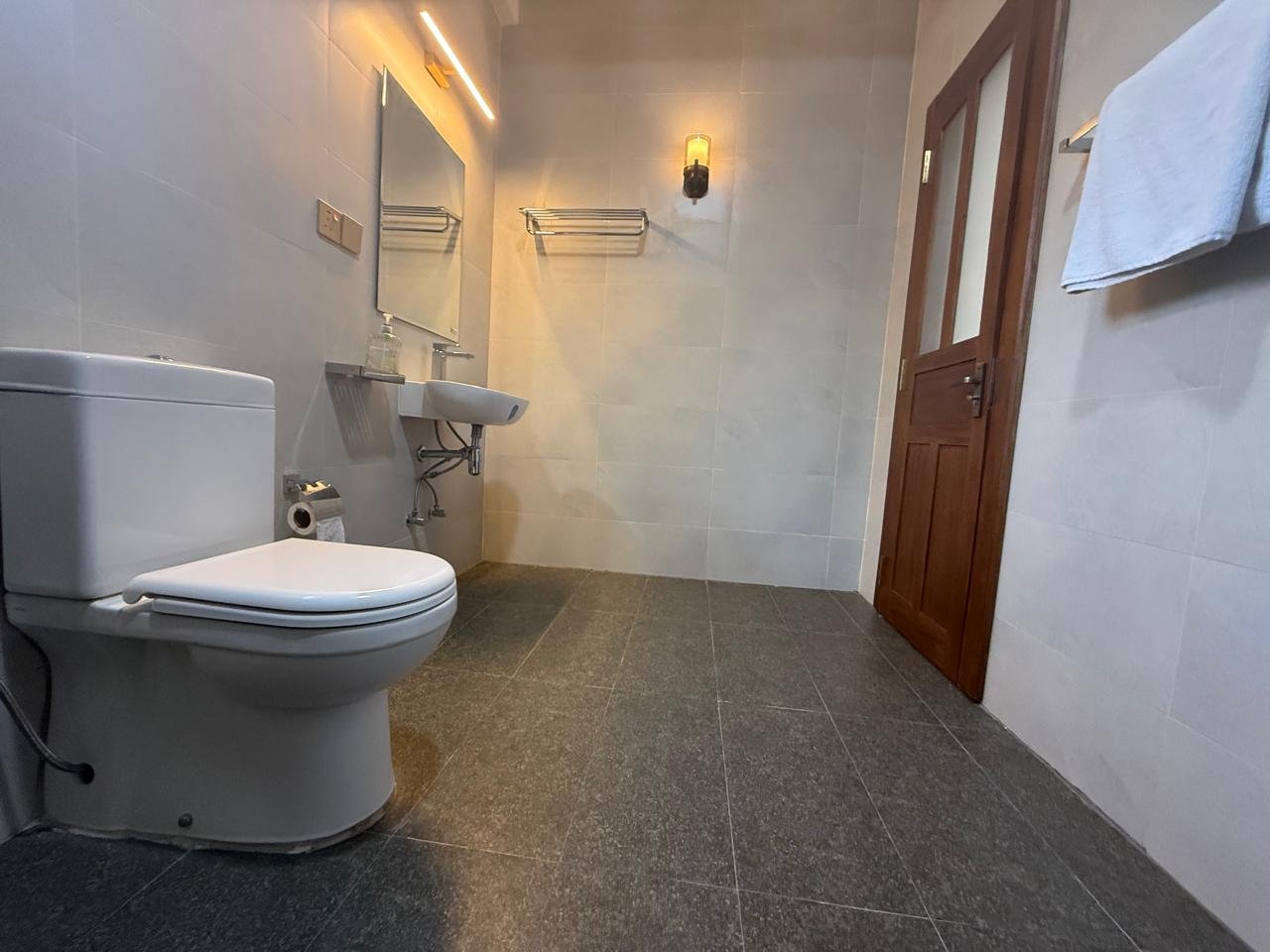 a93b280e-85f4-4c14-a1b3-af9f1df70f91